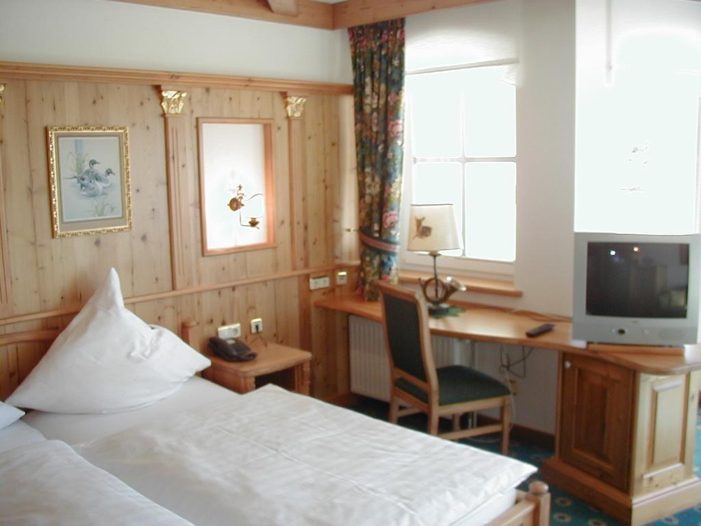 Schloss Hotel Holzrichter Nachrodt-Wiblingwerde Zimmer foto